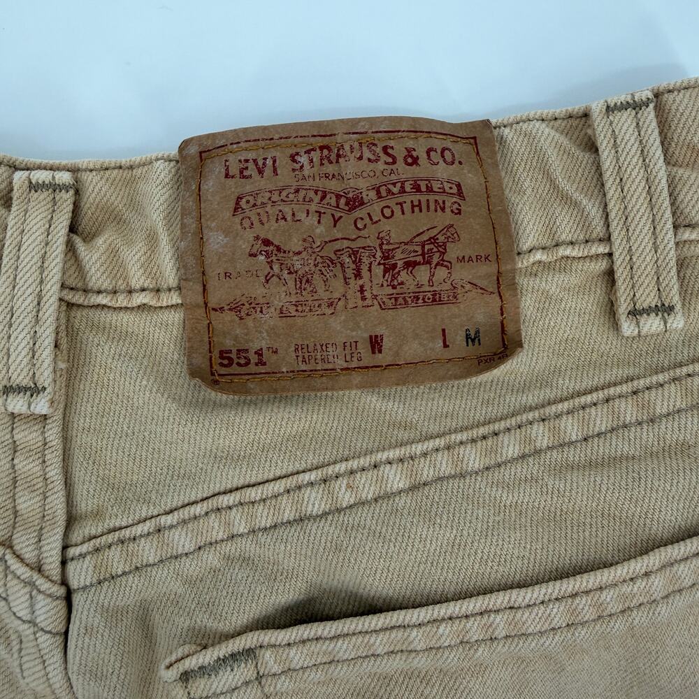 VTG Levis 551 Womens sz 12 MED Beige Cotton Made in USA Relaxed Tapered Fit - Picture 6 of 13